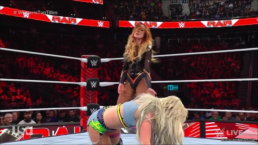 WWE_Monday_Night_Raw_2023_04_10_720p_HDTV_x264-NWCHD_mp4_002772056.jpg