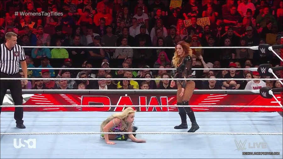 WWE_Monday_Night_Raw_2023_04_10_720p_HDTV_x264-NWCHD_mp4_002774459.jpg