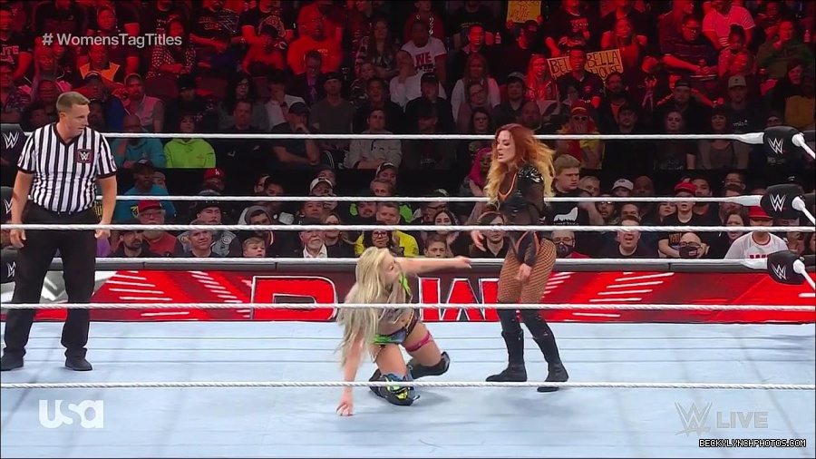 WWE_Monday_Night_Raw_2023_04_10_720p_HDTV_x264-NWCHD_mp4_002775260.jpg
