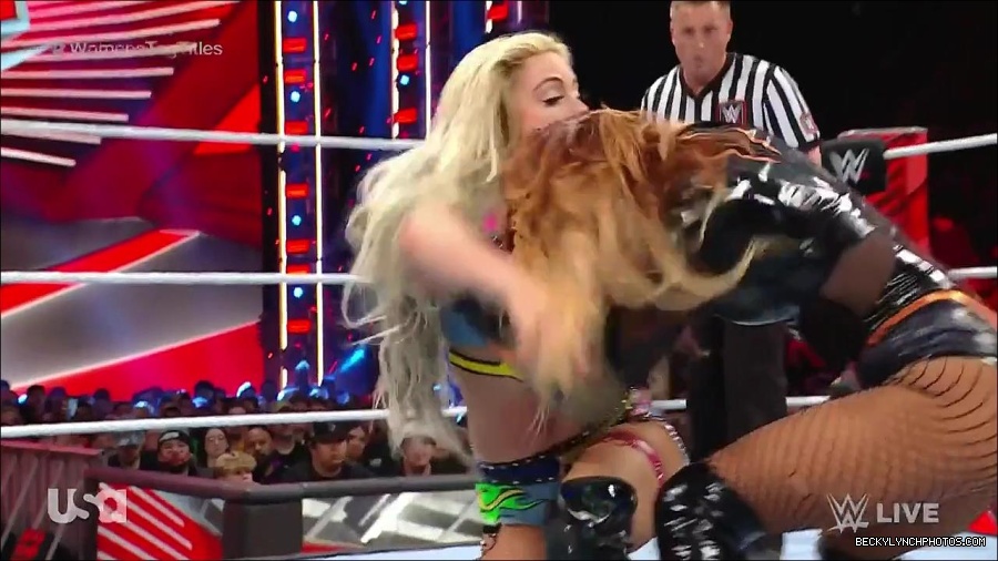 WWE_Monday_Night_Raw_2023_04_10_720p_HDTV_x264-NWCHD_mp4_002776060.jpg
