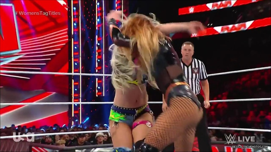 WWE_Monday_Night_Raw_2023_04_10_720p_HDTV_x264-NWCHD_mp4_002776461.jpg
