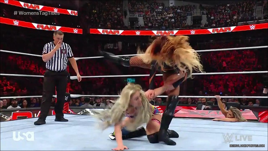 WWE_Monday_Night_Raw_2023_04_10_720p_HDTV_x264-NWCHD_mp4_002784469.jpg