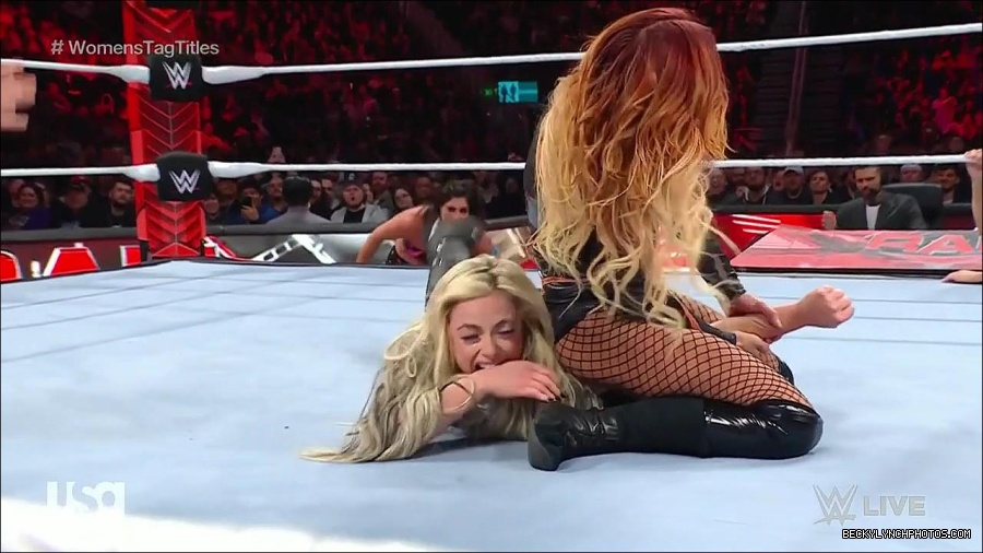 WWE_Monday_Night_Raw_2023_04_10_720p_HDTV_x264-NWCHD_mp4_002787272.jpg