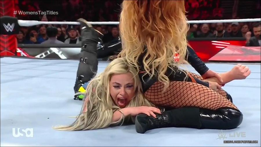 WWE_Monday_Night_Raw_2023_04_10_720p_HDTV_x264-NWCHD_mp4_002788072.jpg