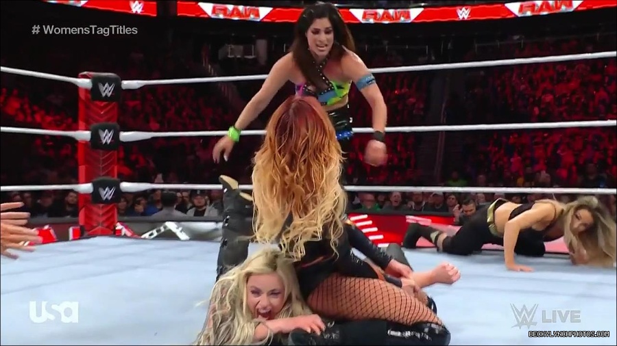 WWE_Monday_Night_Raw_2023_04_10_720p_HDTV_x264-NWCHD_mp4_002789674.jpg