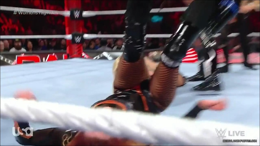 WWE_Monday_Night_Raw_2023_04_10_720p_HDTV_x264-NWCHD_mp4_002791276.jpg