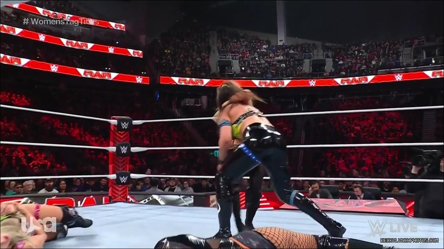 WWE_Monday_Night_Raw_2023_04_10_720p_HDTV_x264-NWCHD_mp4_002794078.jpg