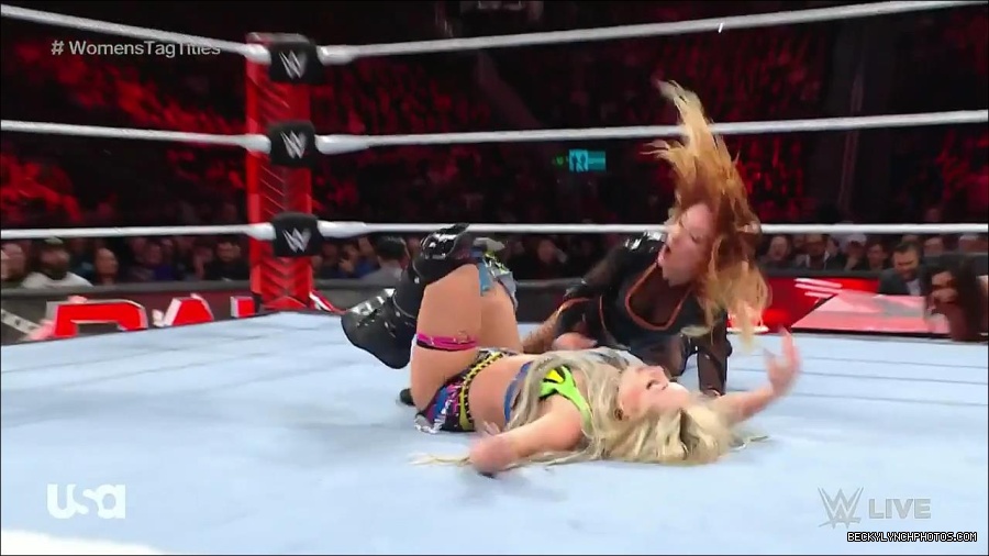 WWE_Monday_Night_Raw_2023_04_10_720p_HDTV_x264-NWCHD_mp4_002820104.jpg