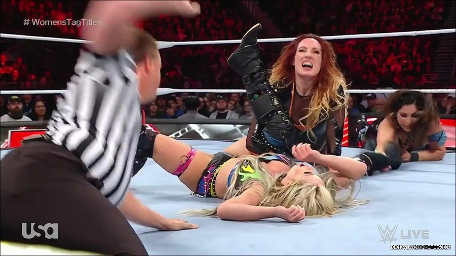 WWE_Monday_Night_Raw_2023_04_10_720p_HDTV_x264-NWCHD_mp4_002822907.jpg