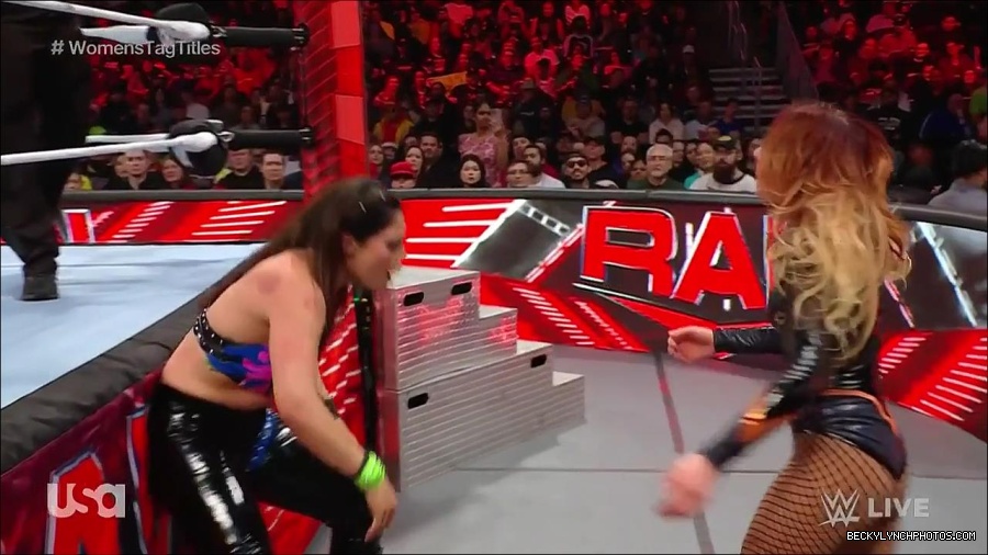 WWE_Monday_Night_Raw_2023_04_10_720p_HDTV_x264-NWCHD_mp4_002830114.jpg