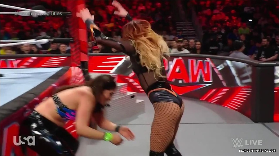 WWE_Monday_Night_Raw_2023_04_10_720p_HDTV_x264-NWCHD_mp4_002830915.jpg