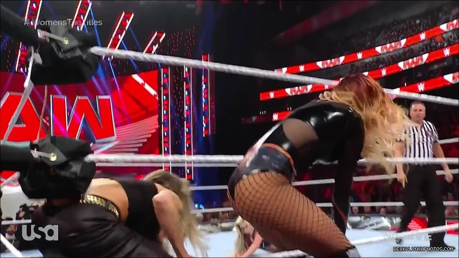 WWE_Monday_Night_Raw_2023_04_10_720p_HDTV_x264-NWCHD_mp4_002839324.jpg