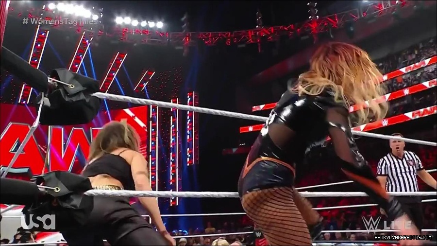 WWE_Monday_Night_Raw_2023_04_10_720p_HDTV_x264-NWCHD_mp4_002839724.jpg