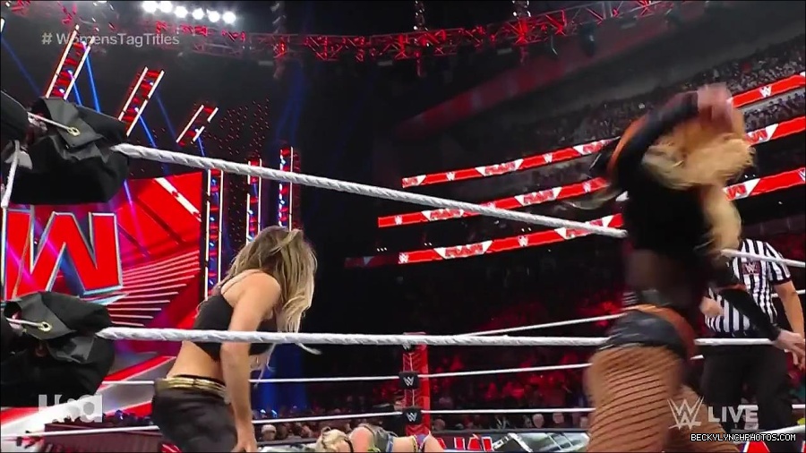 WWE_Monday_Night_Raw_2023_04_10_720p_HDTV_x264-NWCHD_mp4_002840525.jpg