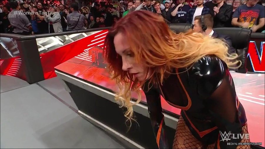 WWE_Monday_Night_Raw_2023_04_10_720p_HDTV_x264-NWCHD_mp4_002874559.jpg