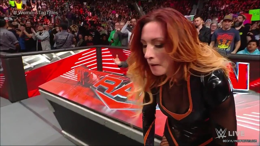 WWE_Monday_Night_Raw_2023_04_10_720p_HDTV_x264-NWCHD_mp4_002874959.jpg
