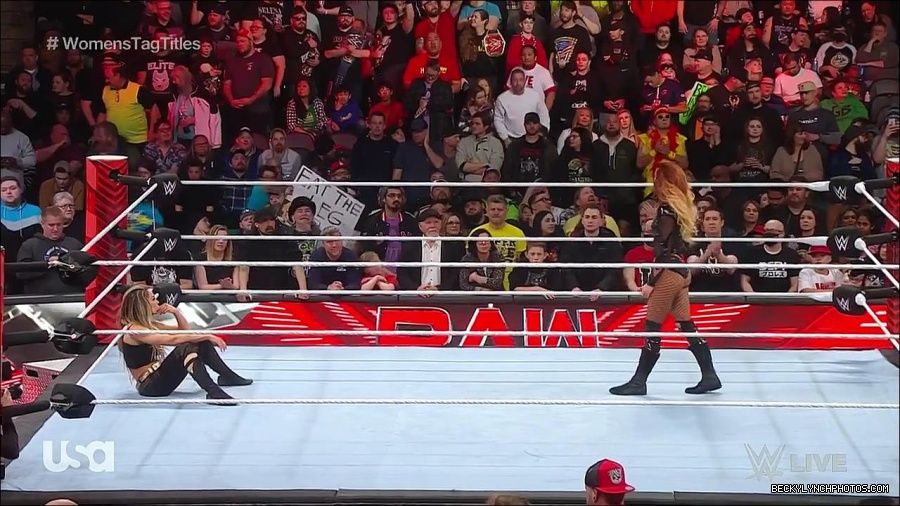 WWE_Monday_Night_Raw_2023_04_10_720p_HDTV_x264-NWCHD_mp4_002922607.jpg