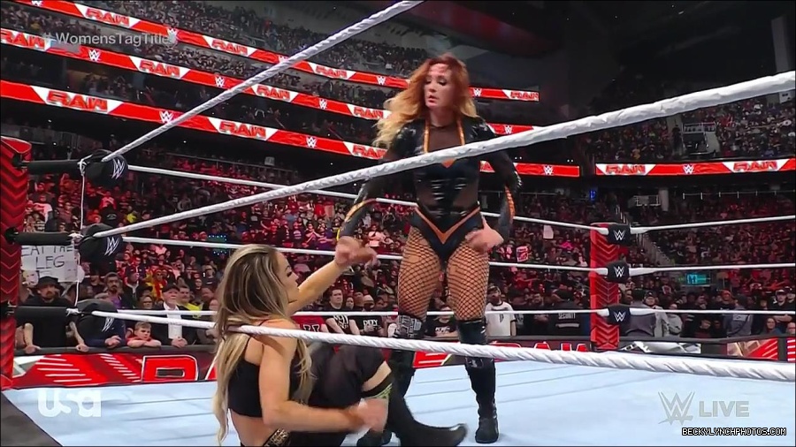 WWE_Monday_Night_Raw_2023_04_10_720p_HDTV_x264-NWCHD_mp4_002929814.jpg