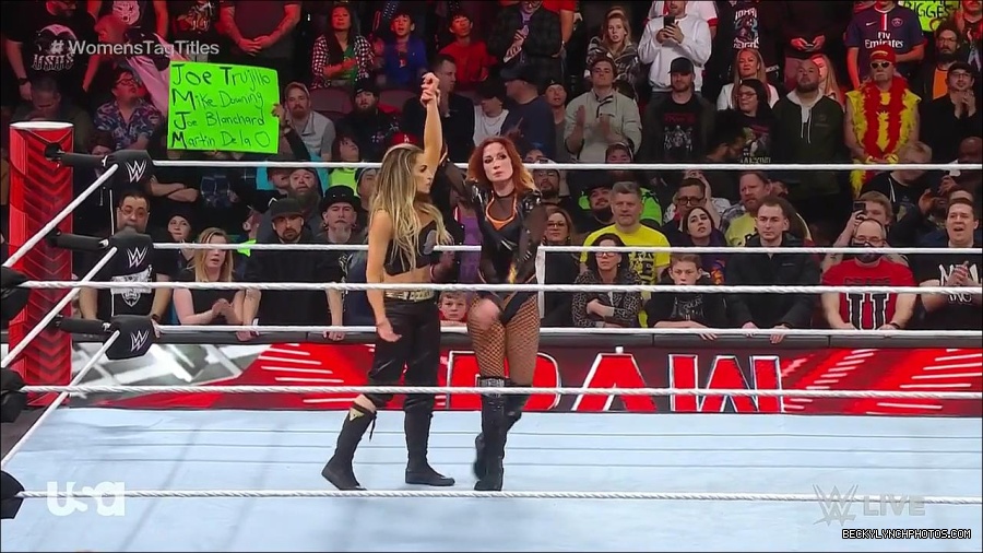 WWE_Monday_Night_Raw_2023_04_10_720p_HDTV_x264-NWCHD_mp4_002933017.jpg
