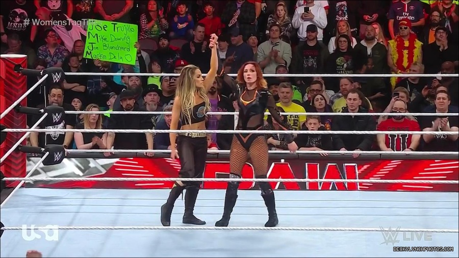 WWE_Monday_Night_Raw_2023_04_10_720p_HDTV_x264-NWCHD_mp4_002933418.jpg