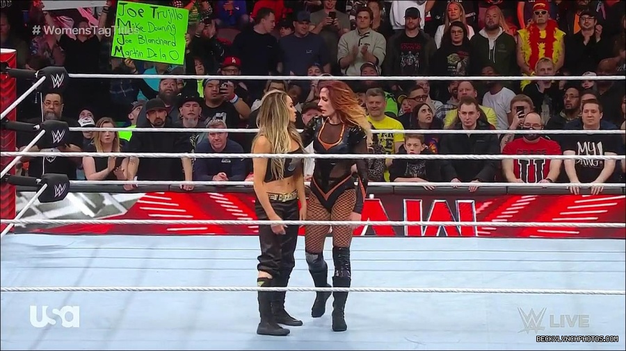 WWE_Monday_Night_Raw_2023_04_10_720p_HDTV_x264-NWCHD_mp4_002937422.jpg