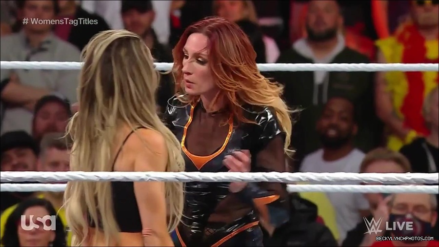 WWE_Monday_Night_Raw_2023_04_10_720p_HDTV_x264-NWCHD_mp4_002942226.jpg