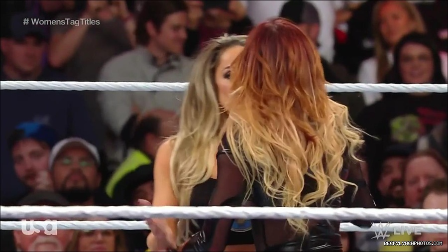 WWE_Monday_Night_Raw_2023_04_10_720p_HDTV_x264-NWCHD_mp4_002952637.jpg