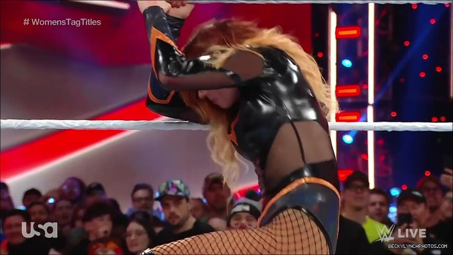 WWE_Monday_Night_Raw_2023_04_10_720p_HDTV_x264-NWCHD_mp4_002970655.jpg