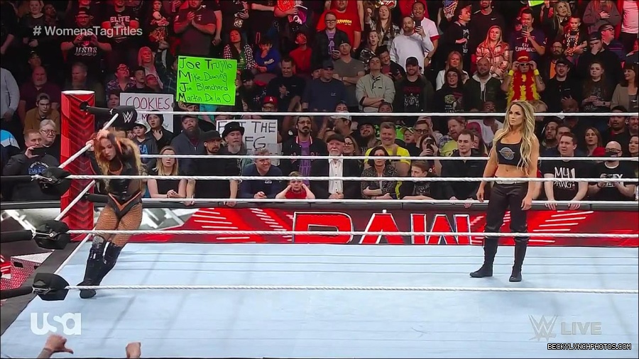 WWE_Monday_Night_Raw_2023_04_10_720p_HDTV_x264-NWCHD_mp4_002971856.jpg
