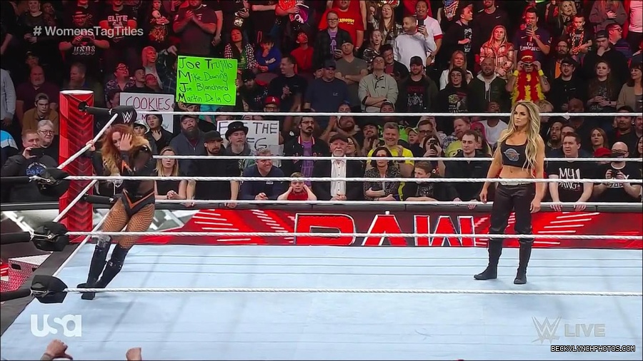 WWE_Monday_Night_Raw_2023_04_10_720p_HDTV_x264-NWCHD_mp4_002972256.jpg