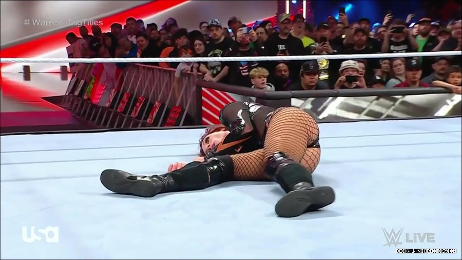 WWE_Monday_Night_Raw_2023_04_10_720p_HDTV_x264-NWCHD_mp4_002977061.jpg
