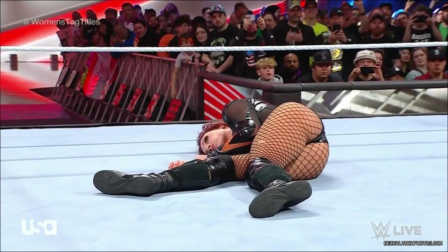WWE_Monday_Night_Raw_2023_04_10_720p_HDTV_x264-NWCHD_mp4_002977462.jpg