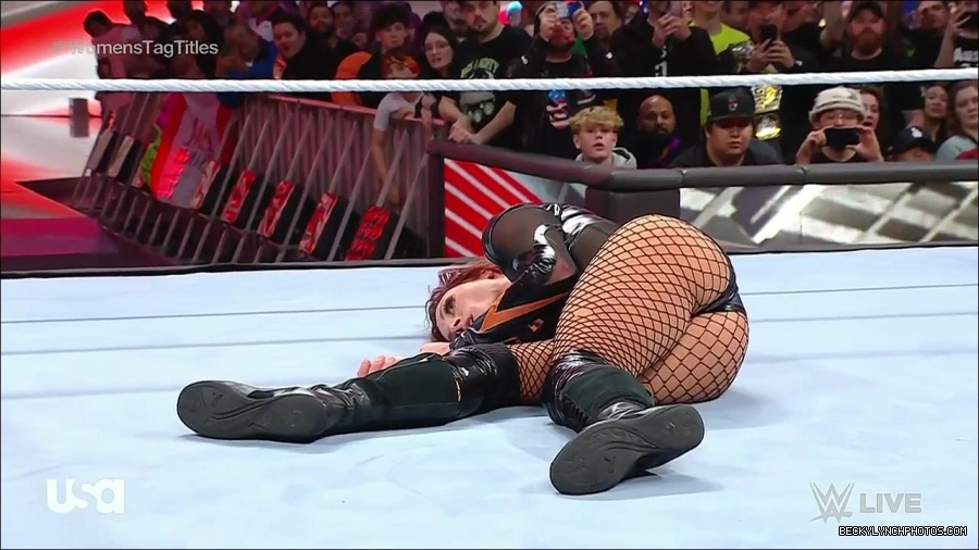 WWE_Monday_Night_Raw_2023_04_10_720p_HDTV_x264-NWCHD_mp4_002977862.jpg