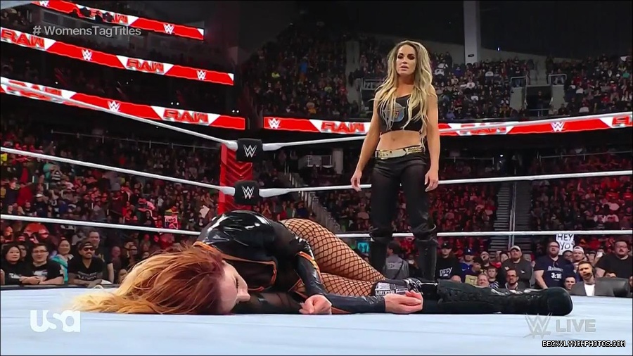 WWE_Monday_Night_Raw_2023_04_10_720p_HDTV_x264-NWCHD_mp4_002979864.jpg