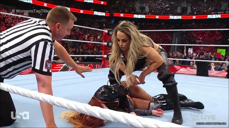 WWE_Monday_Night_Raw_2023_04_10_720p_HDTV_x264-NWCHD_mp4_002986270.jpg