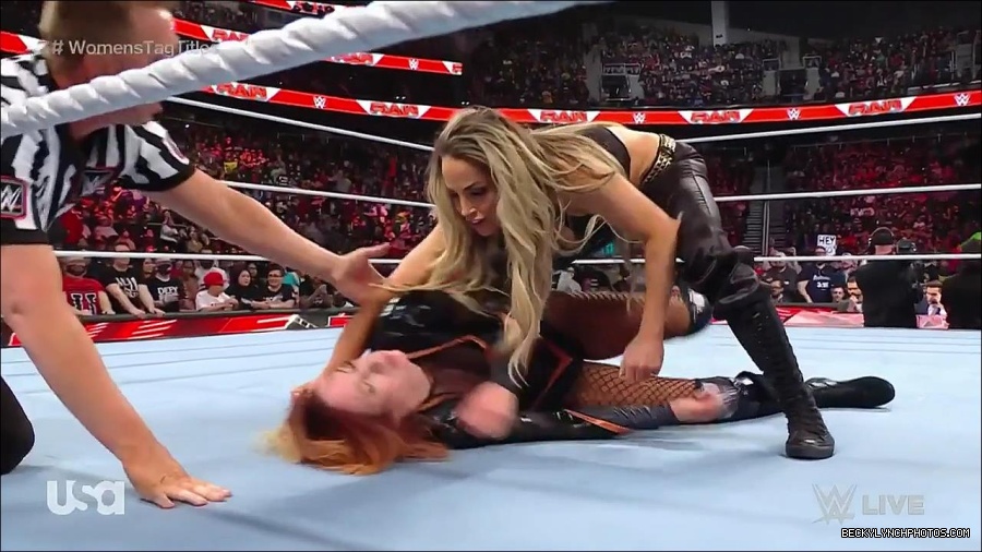 WWE_Monday_Night_Raw_2023_04_10_720p_HDTV_x264-NWCHD_mp4_002988272.jpg