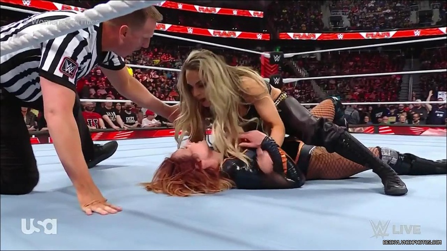 WWE_Monday_Night_Raw_2023_04_10_720p_HDTV_x264-NWCHD_mp4_002989073.jpg