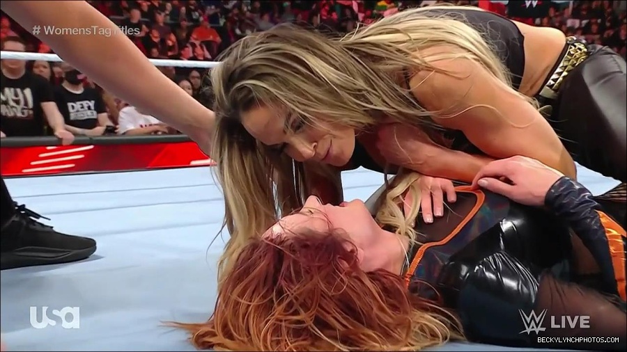 WWE_Monday_Night_Raw_2023_04_10_720p_HDTV_x264-NWCHD_mp4_002991476.jpg