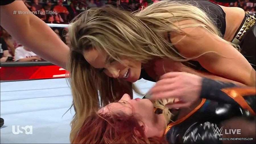 WWE_Monday_Night_Raw_2023_04_10_720p_HDTV_x264-NWCHD_mp4_002992276.jpg