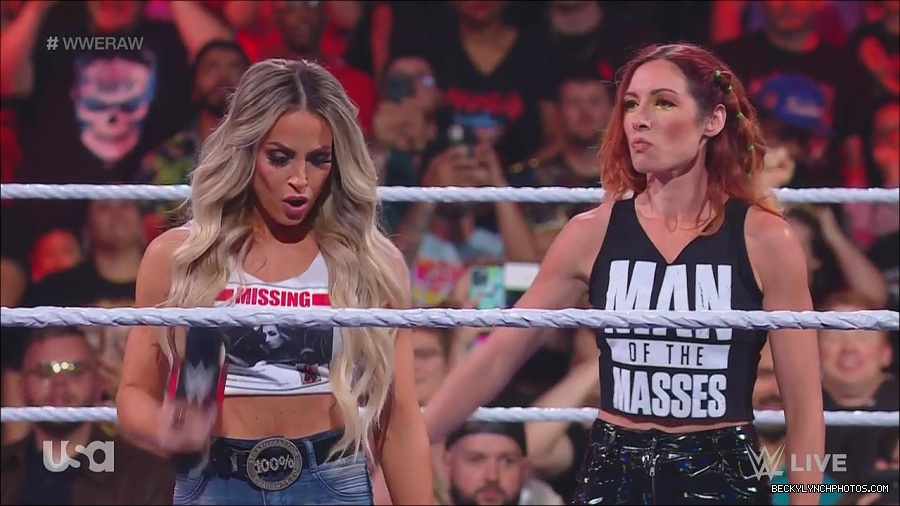 WWE_Monday_Night_Raw_2023_05_08_720p_HDTV_x264-NWCHD_mp4_005372121.jpg
