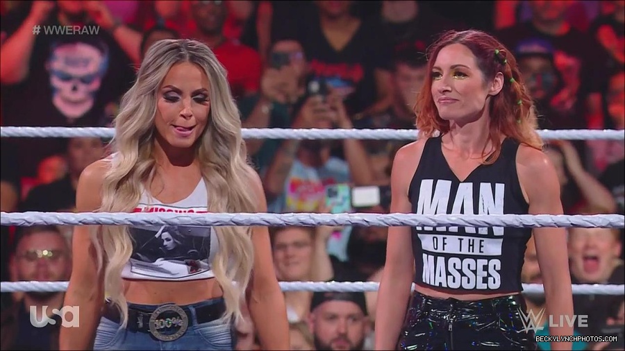 WWE_Monday_Night_Raw_2023_05_08_720p_HDTV_x264-NWCHD_mp4_005373322.jpg