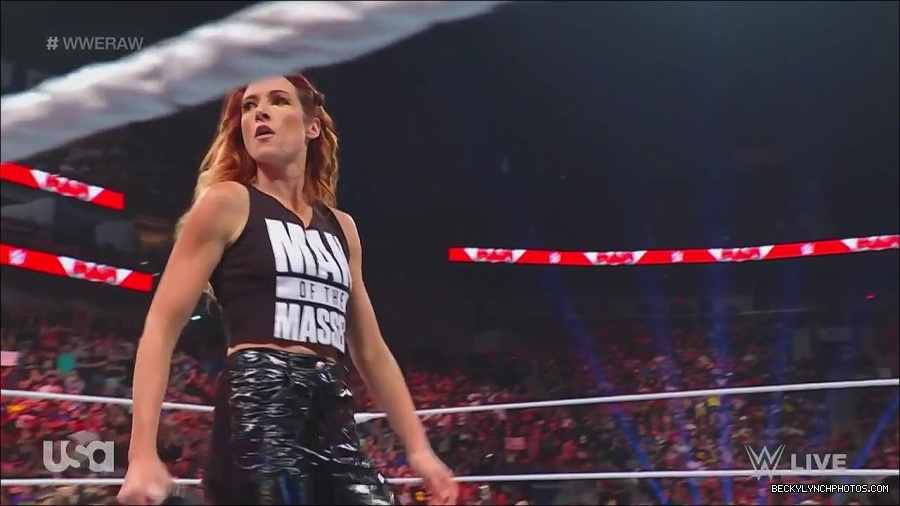 WWE_Monday_Night_Raw_2023_05_08_720p_HDTV_x264-NWCHD_mp4_005407356.jpg
