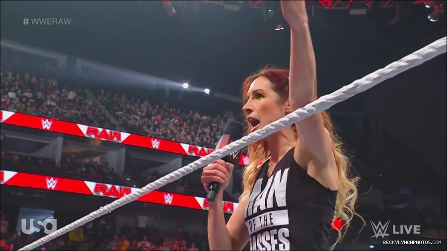 WWE_Monday_Night_Raw_2023_05_08_720p_HDTV_x264-NWCHD_mp4_005416165.jpg