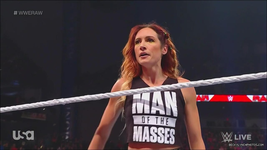 WWE_Monday_Night_Raw_2023_05_08_720p_HDTV_x264-NWCHD_mp4_005419768.jpg