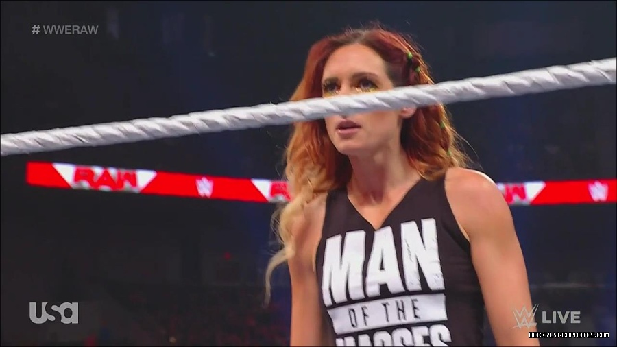WWE_Monday_Night_Raw_2023_05_08_720p_HDTV_x264-NWCHD_mp4_005421770.jpg