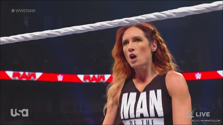 WWE_Monday_Night_Raw_2023_05_08_720p_HDTV_x264-NWCHD_mp4_005422171.jpg