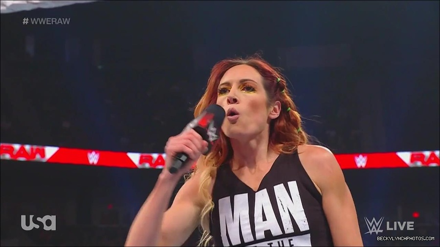 WWE_Monday_Night_Raw_2023_05_08_720p_HDTV_x264-NWCHD_mp4_005422971.jpg