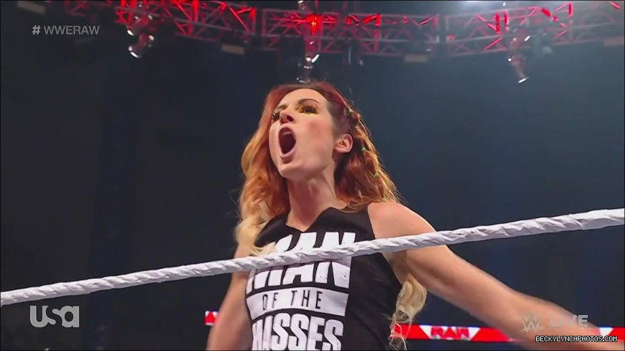 WWE_Monday_Night_Raw_2023_05_08_720p_HDTV_x264-NWCHD_mp4_005427776.jpg
