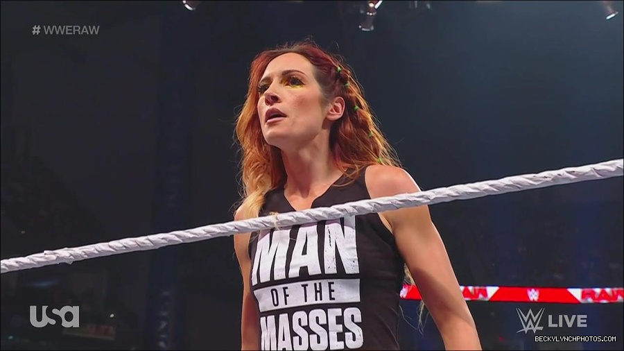 WWE_Monday_Night_Raw_2023_05_08_720p_HDTV_x264-NWCHD_mp4_005431380.jpg