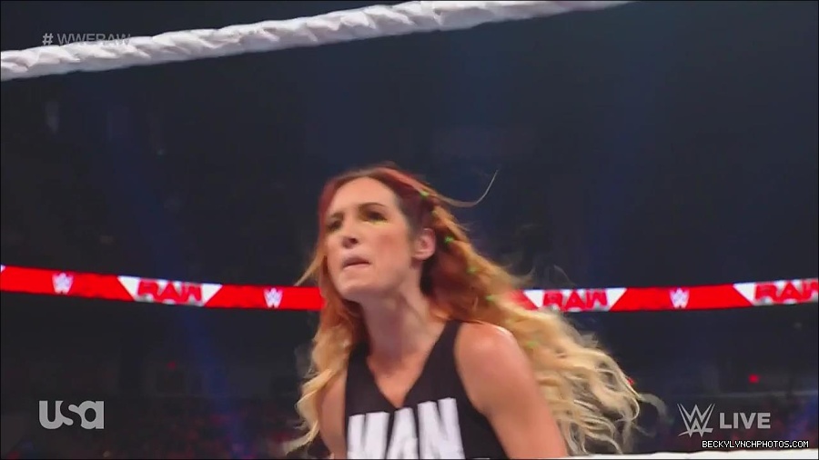 WWE_Monday_Night_Raw_2023_05_08_720p_HDTV_x264-NWCHD_mp4_005435784.jpg